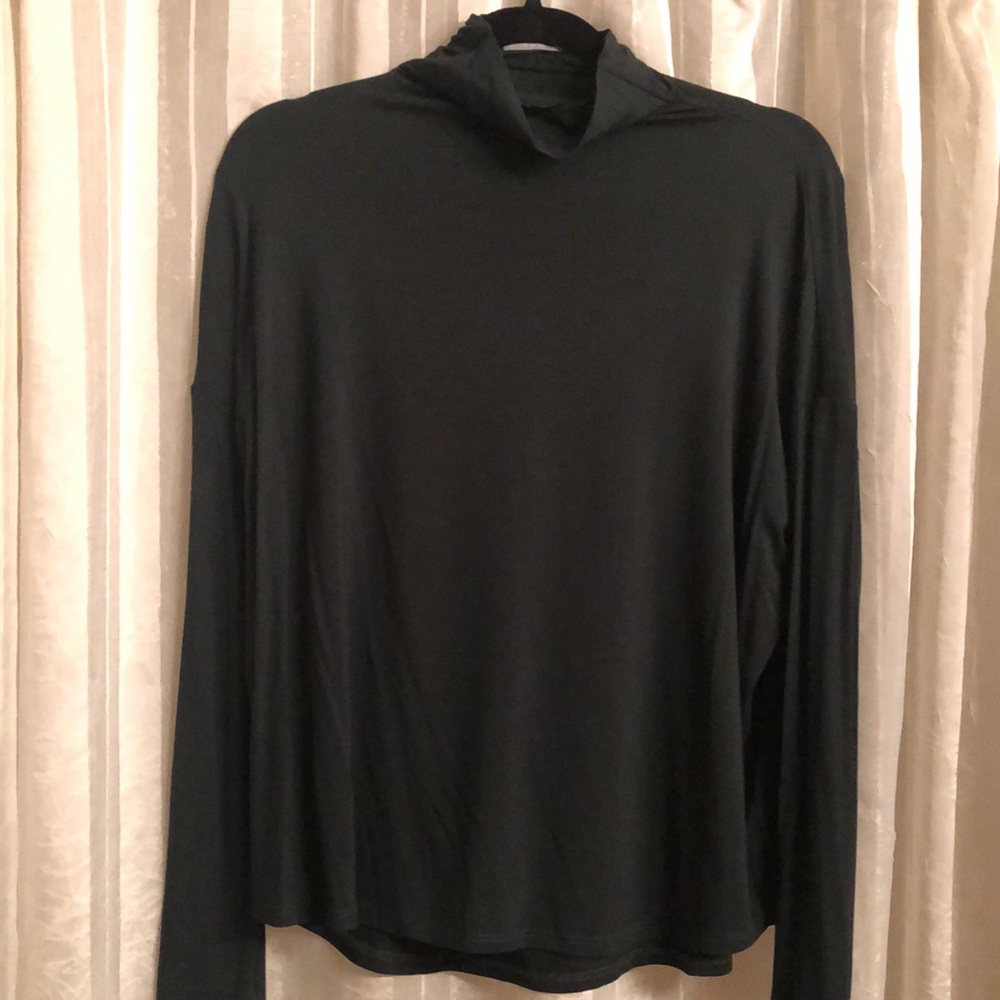 iltm I Love Tyler Madison Turtleneck